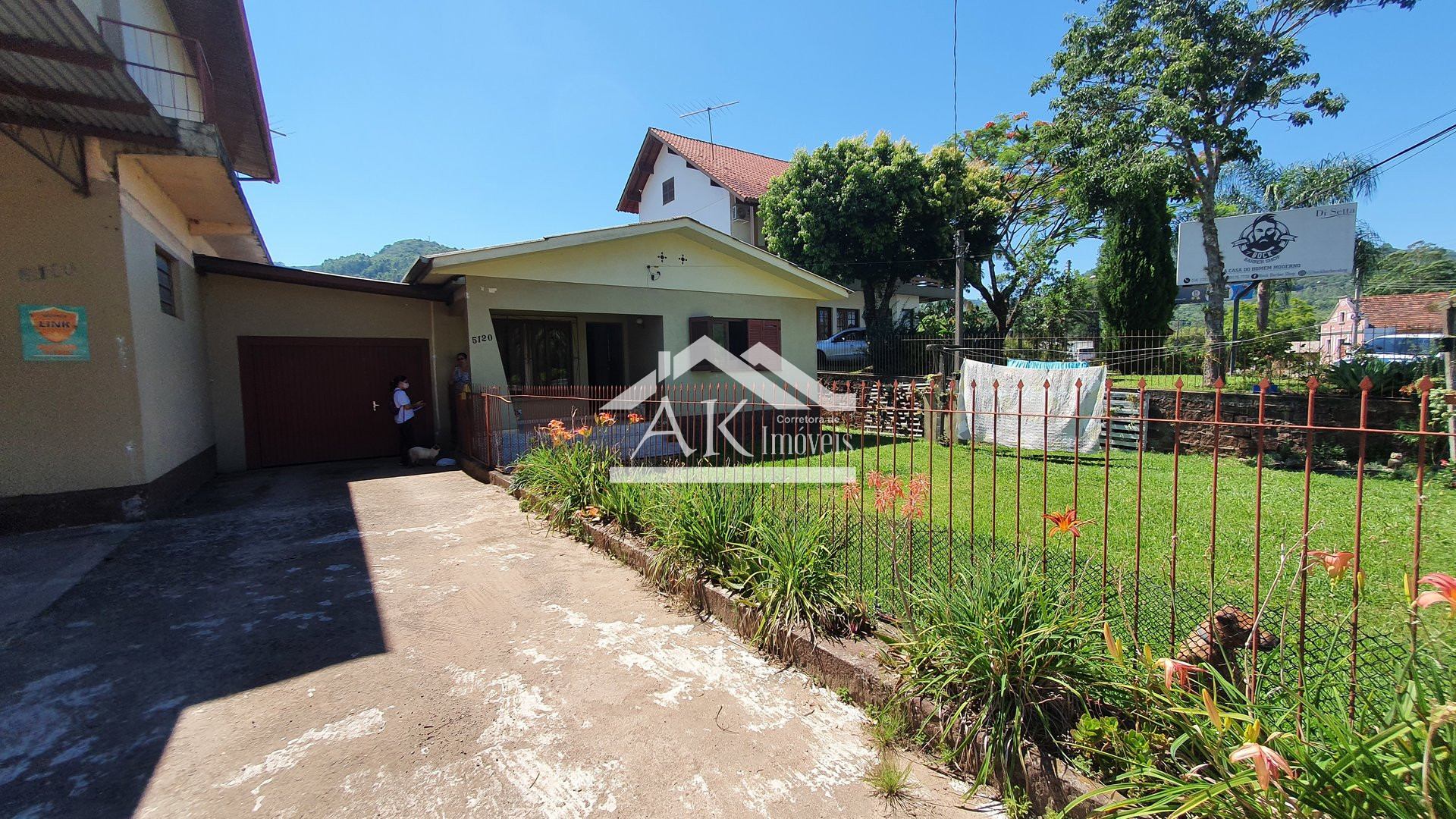 Prédio comercial e residencial à venda na BR-116 em Picada Café, na Serra Gaúcha