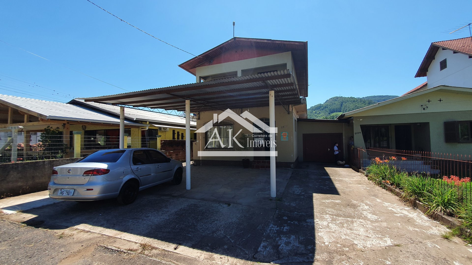 Prédio comercial e residencial à venda na BR-116 em Picada Café, na Serra Gaúcha