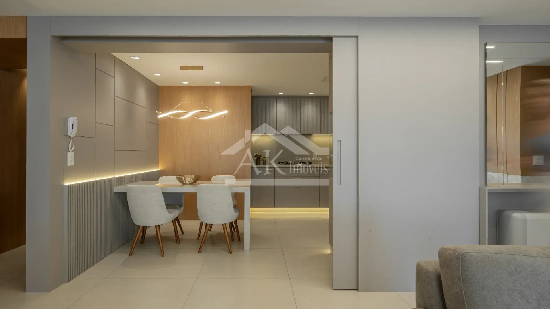Apartamento decorado e mobiliado à venda no centro de Nova Petrópolis, na Serra Gaúcha