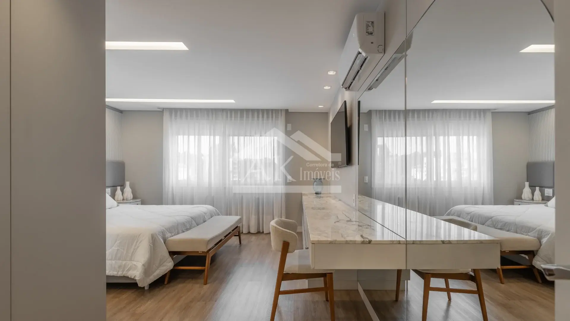 Apartamento decorado e mobiliado à venda no centro de Nova Petrópolis, na Serra Gaúcha