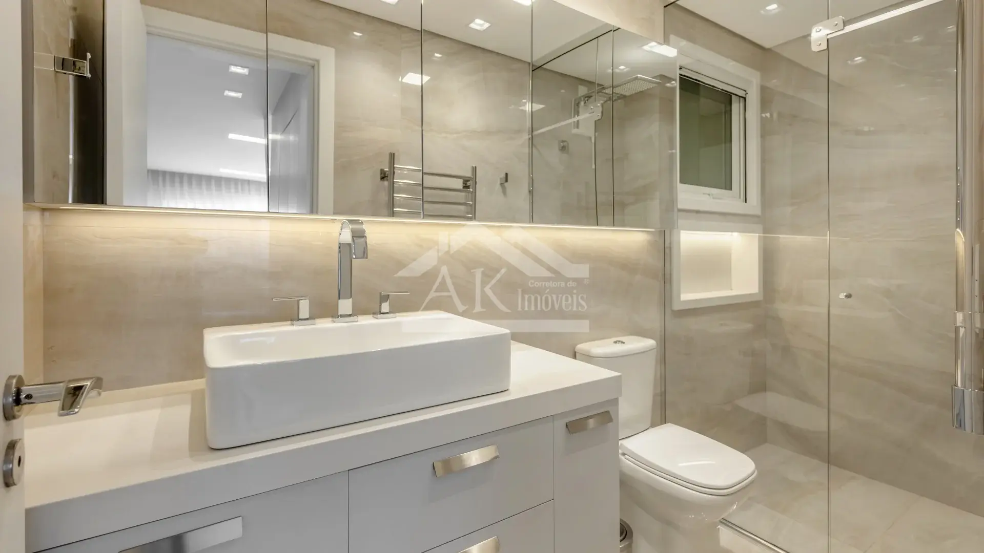 Apartamento decorado e mobiliado à venda no centro de Nova Petrópolis, na Serra Gaúcha