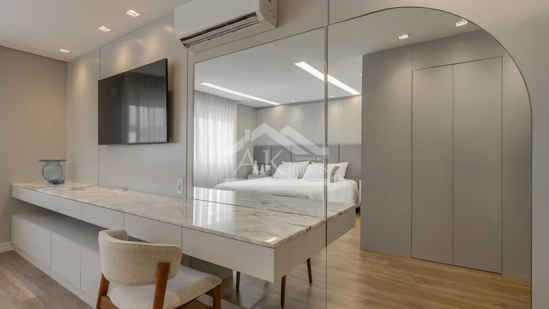 Apartamento decorado e mobiliado à venda no centro de Nova Petrópolis, na Serra Gaúcha
