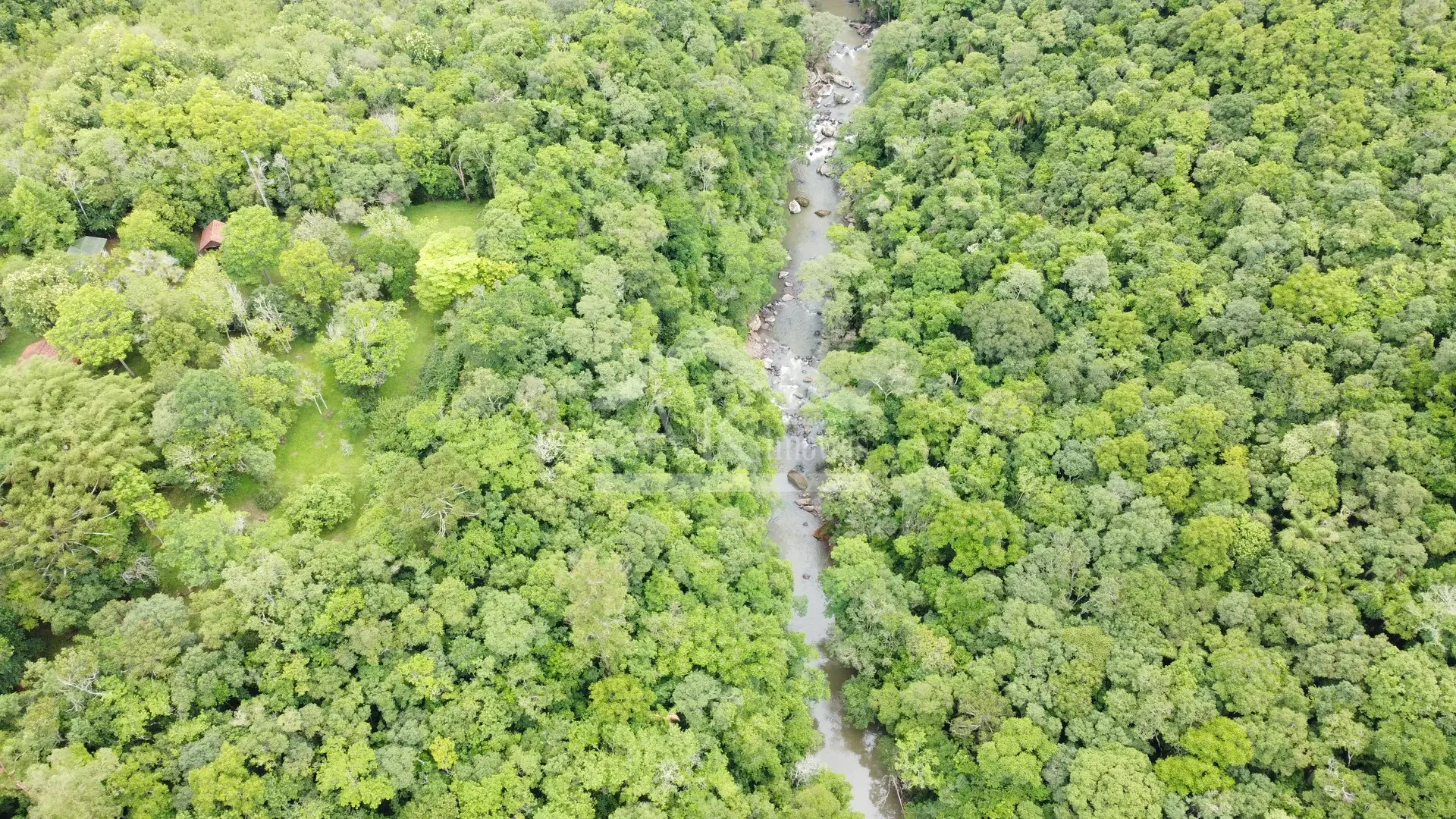 Imagens do imóveis Sítio com rio à venda no interior de Santa Maria do Herval RS