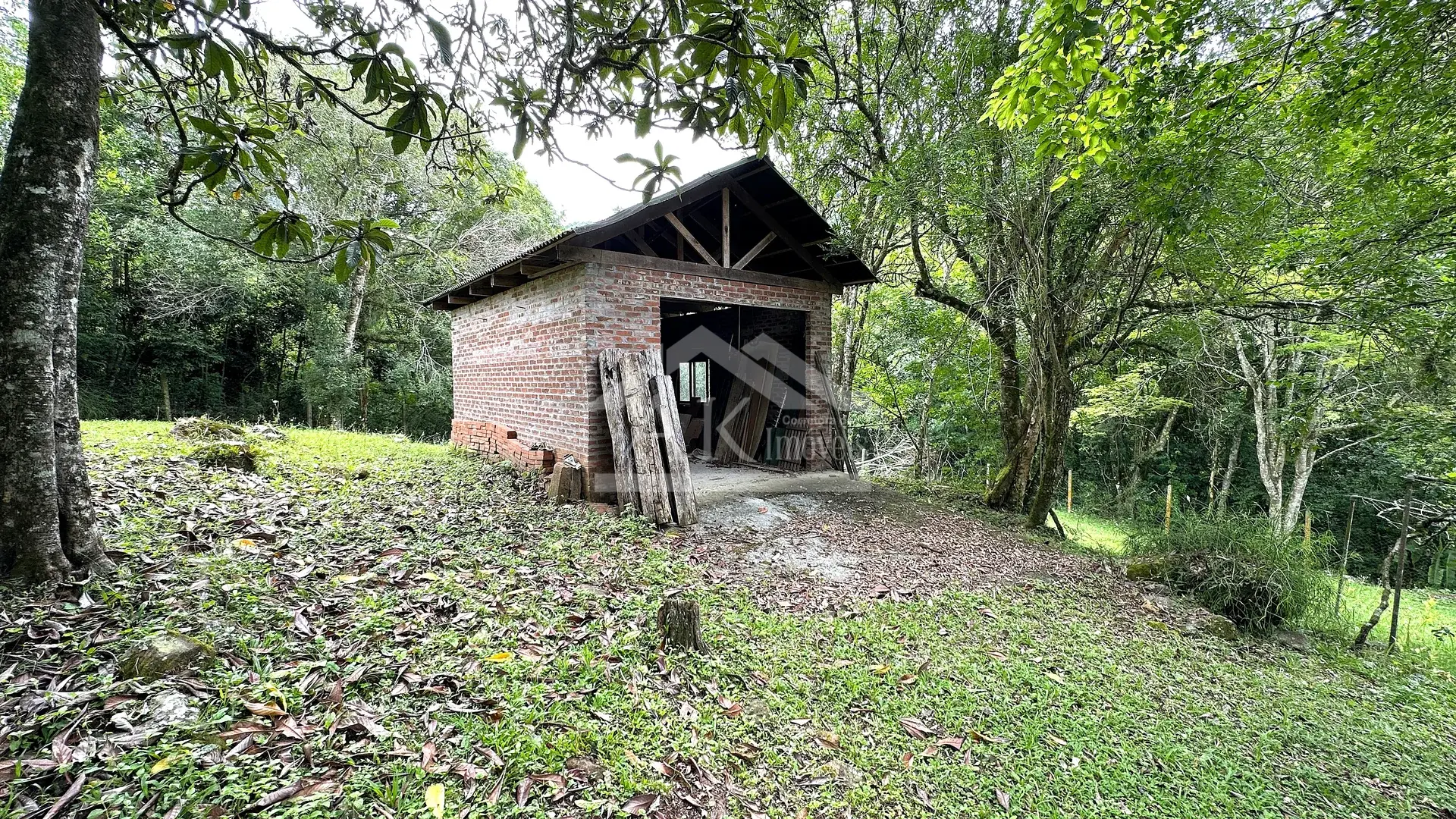 Imagens do imóveis Sítio com rio à venda no interior de Santa Maria do Herval RS