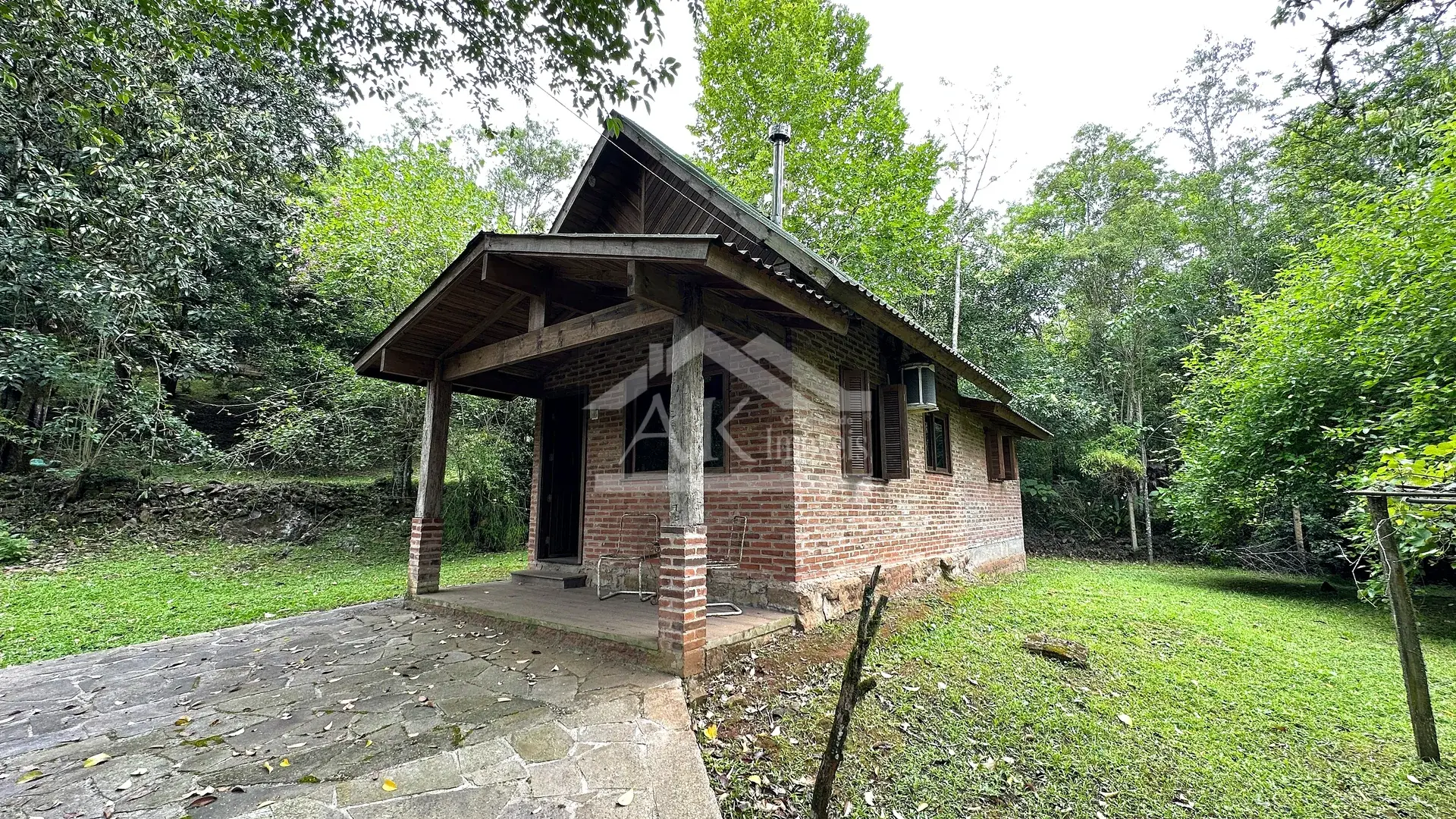 Imagens do imóveis Sítio com rio à venda no interior de Santa Maria do Herval RS