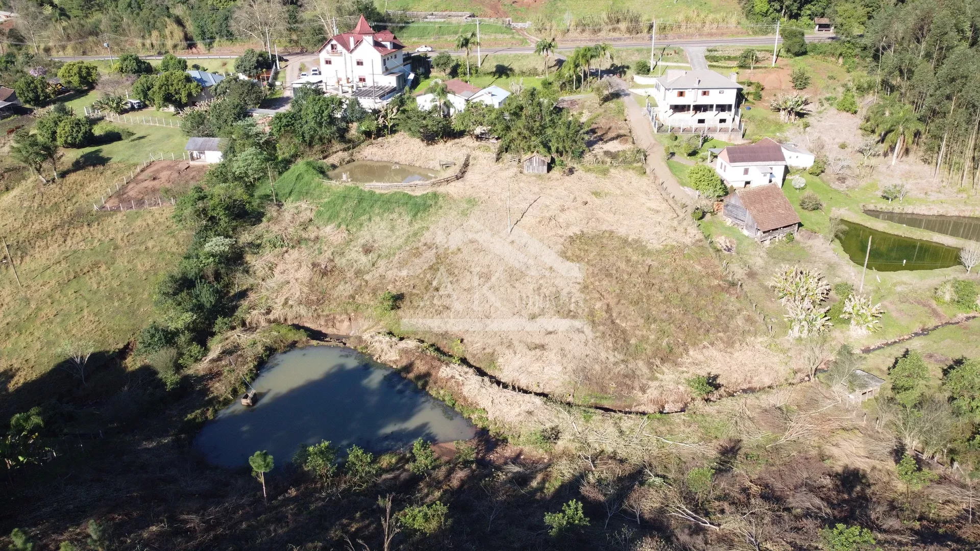 Chácara à venda às margens da BR 116 em Picada Café na Serra Gaúcha