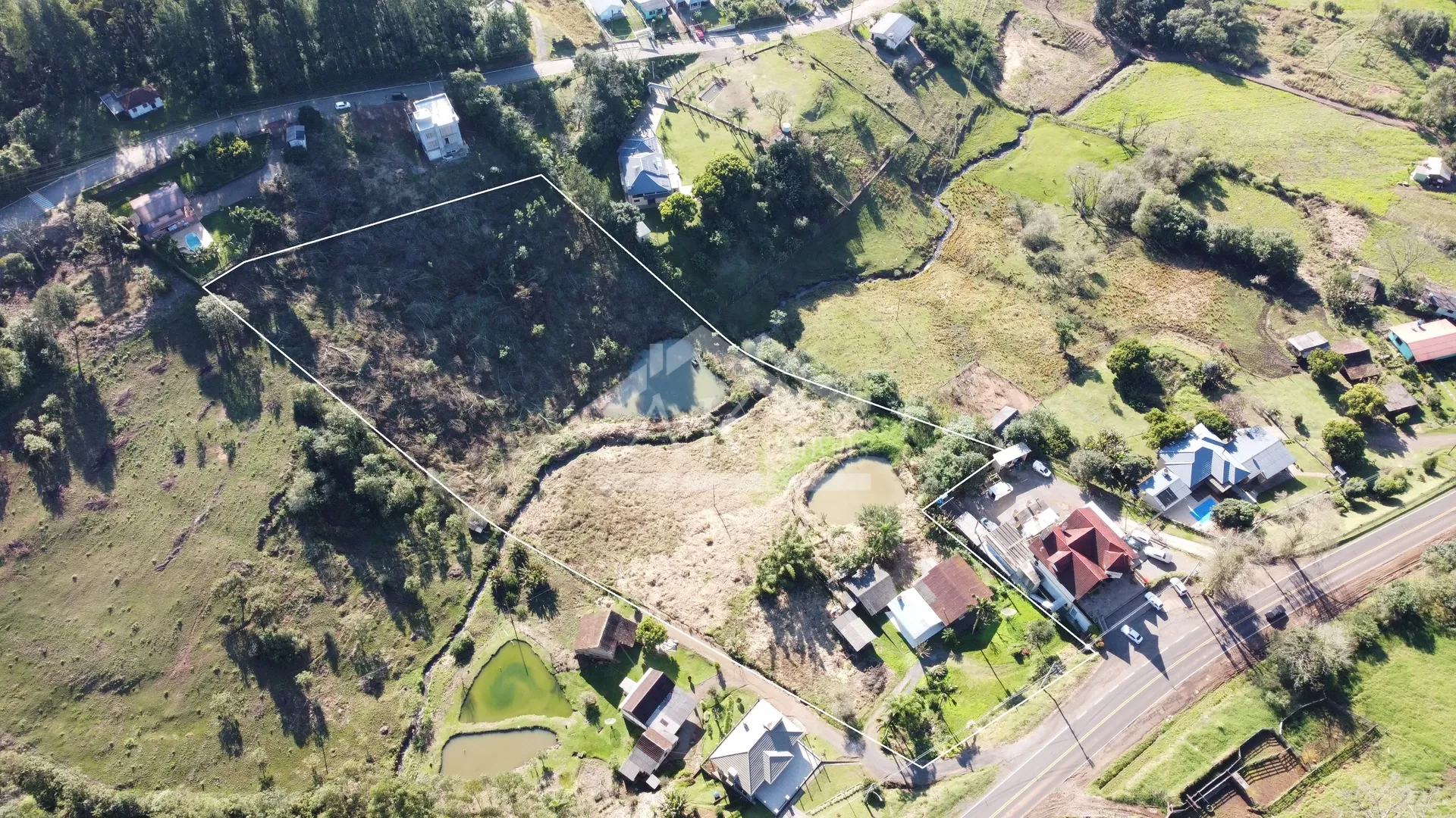 Chácara à venda às margens da BR 116 em Picada Café na Serra Gaúcha