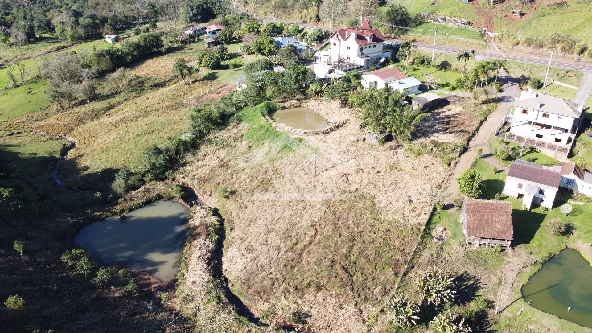 Chácara à venda às margens da BR 116 em Picada Café na Serra Gaúcha