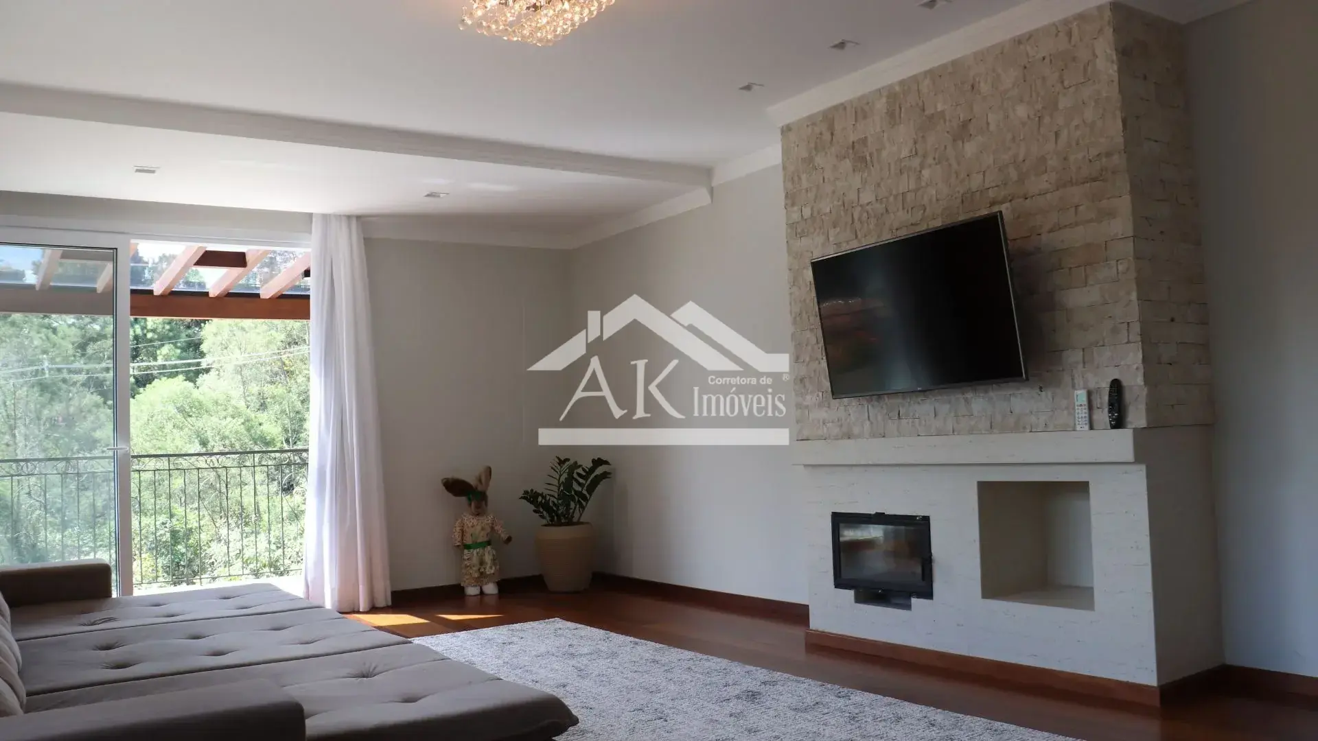 Excelente casa mobiliada e de alto padrão à venda em Nova Petrópolis, na Serra Gaúcha