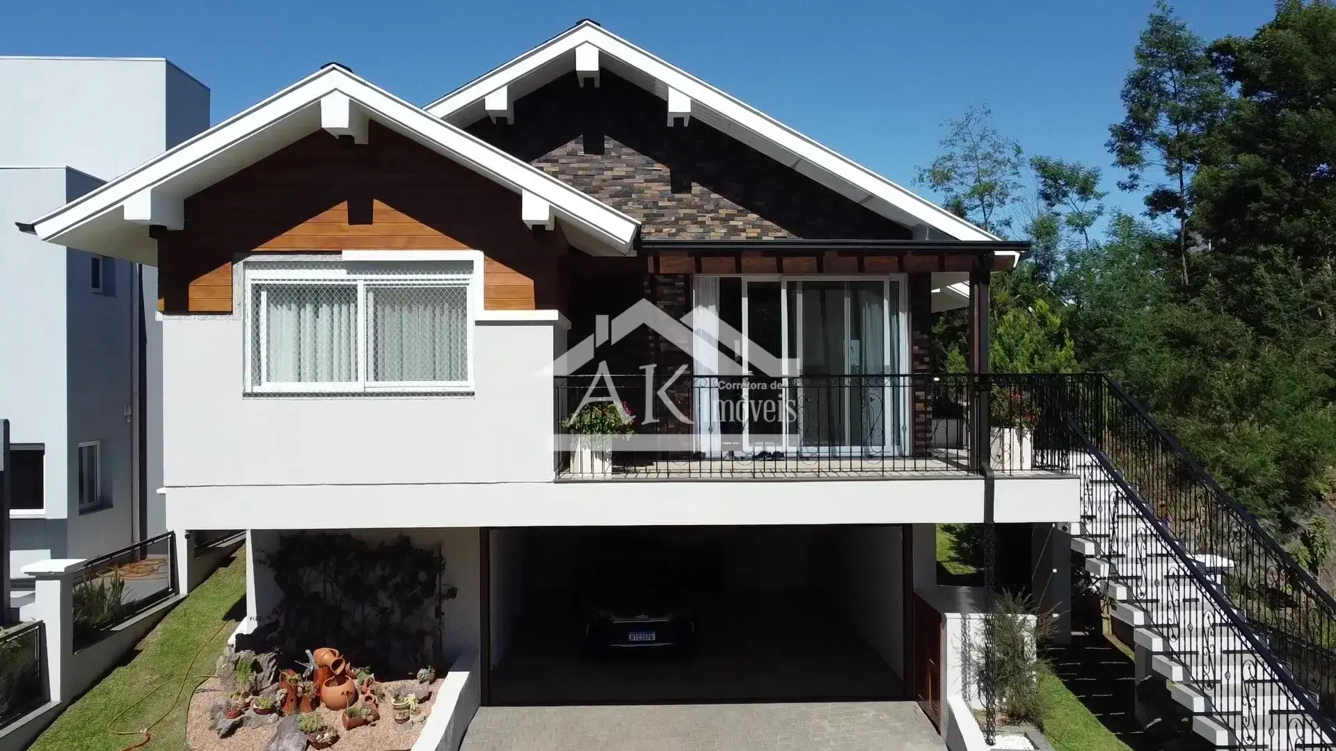 Excelente casa mobiliada e de alto padrão à venda em Nova Petrópolis, na Serra Gaúcha