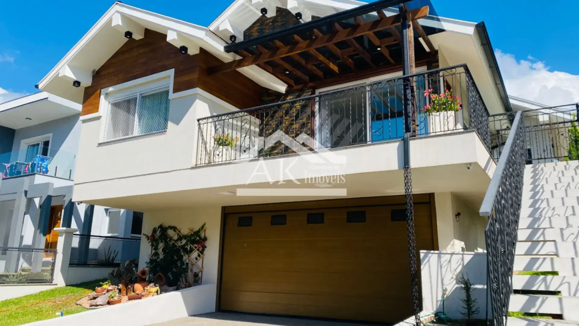Excelente casa mobiliada e de alto padrão à venda em Nova Petrópolis, na Serra Gaúcha