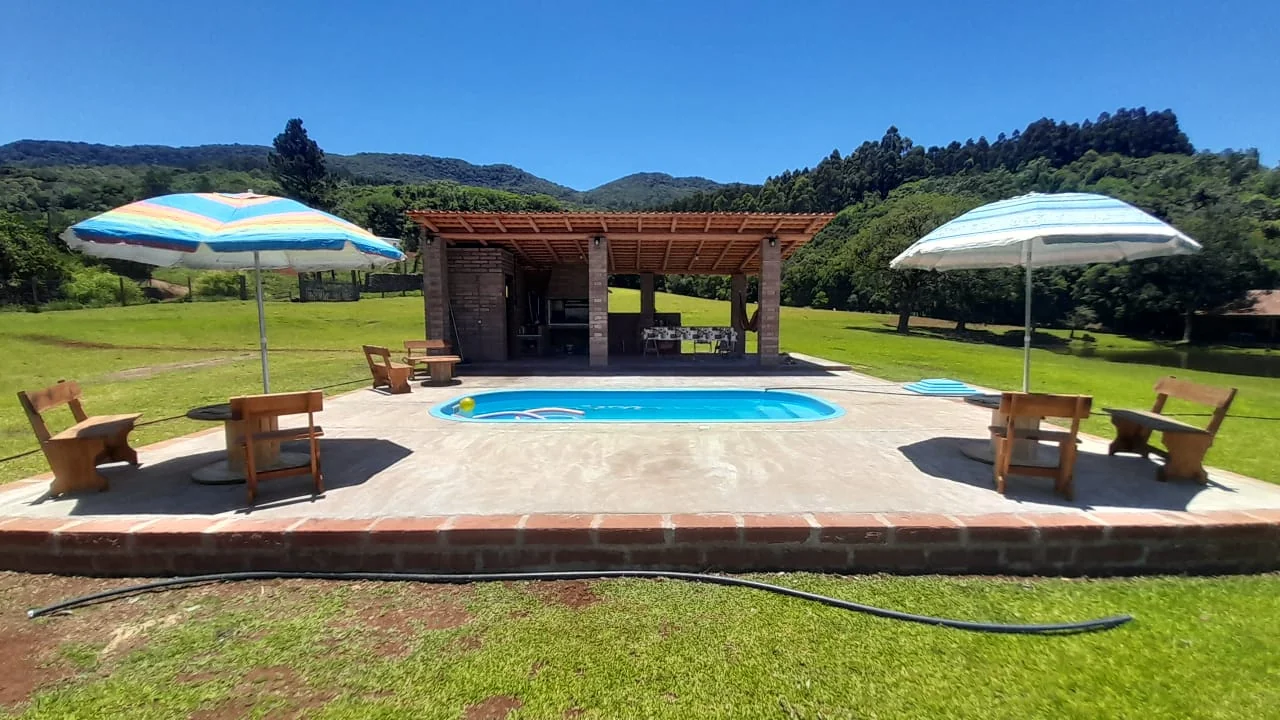 Sítio com potencial turístico à venda em São Francisco de Paula