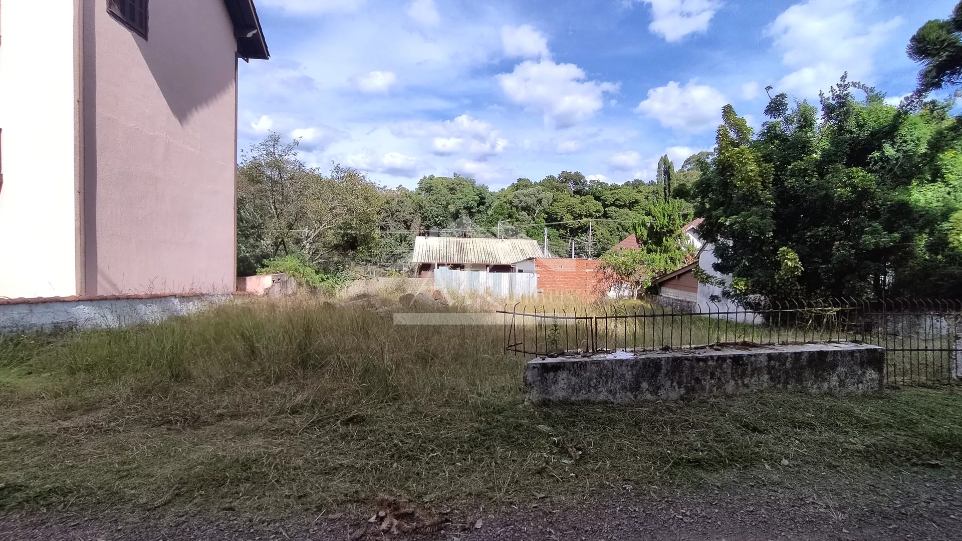 Terreno plano e amplo à venda no Centro de Nova Petrópolis, na Serra Gaúcha