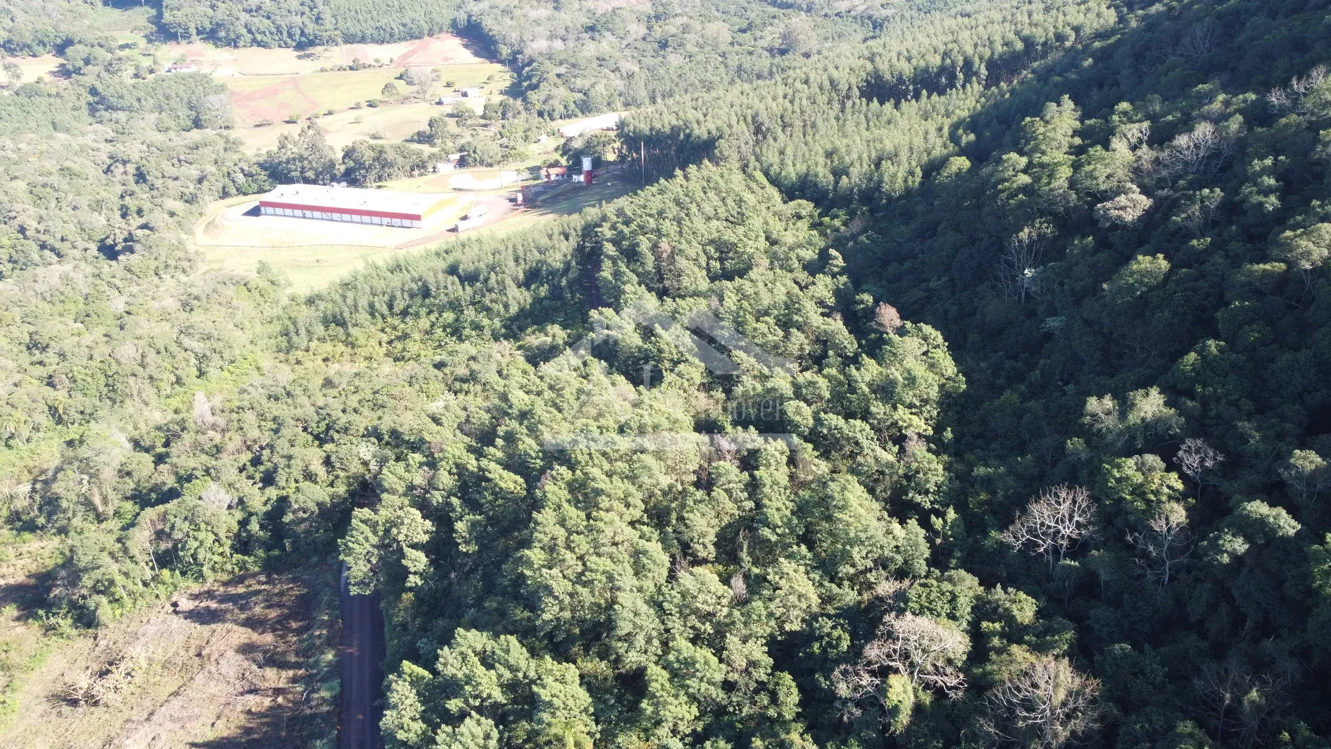 Área de terra com vista à venda no interior de Morro Reuter