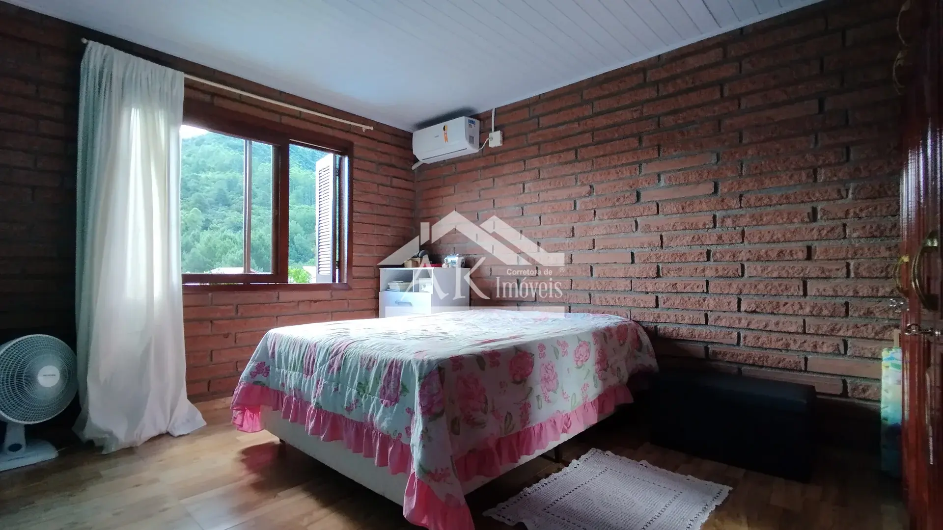 Casa térrea à venda no bairro joaneta em Picada Café, na Serra Gaúcha