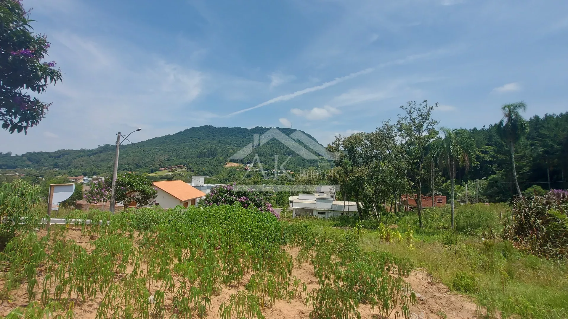 Terreno com vista, à venda, no Centro de Picada Café, na Serra Gaúcha