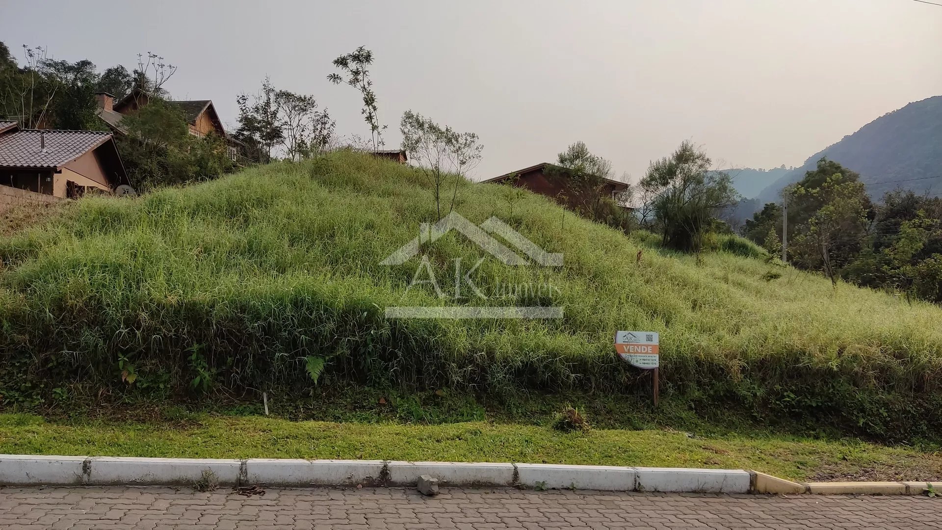 Terrenos urbanos com bela vista à venda em Picada Café na Serra Gaúcha