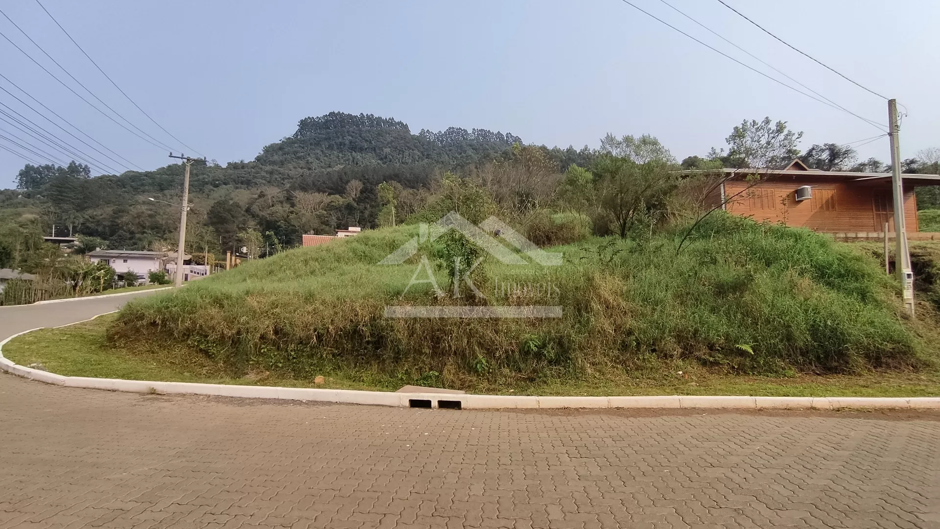 Terrenos urbanos com bela vista à venda em Picada Café na Serra Gaúcha