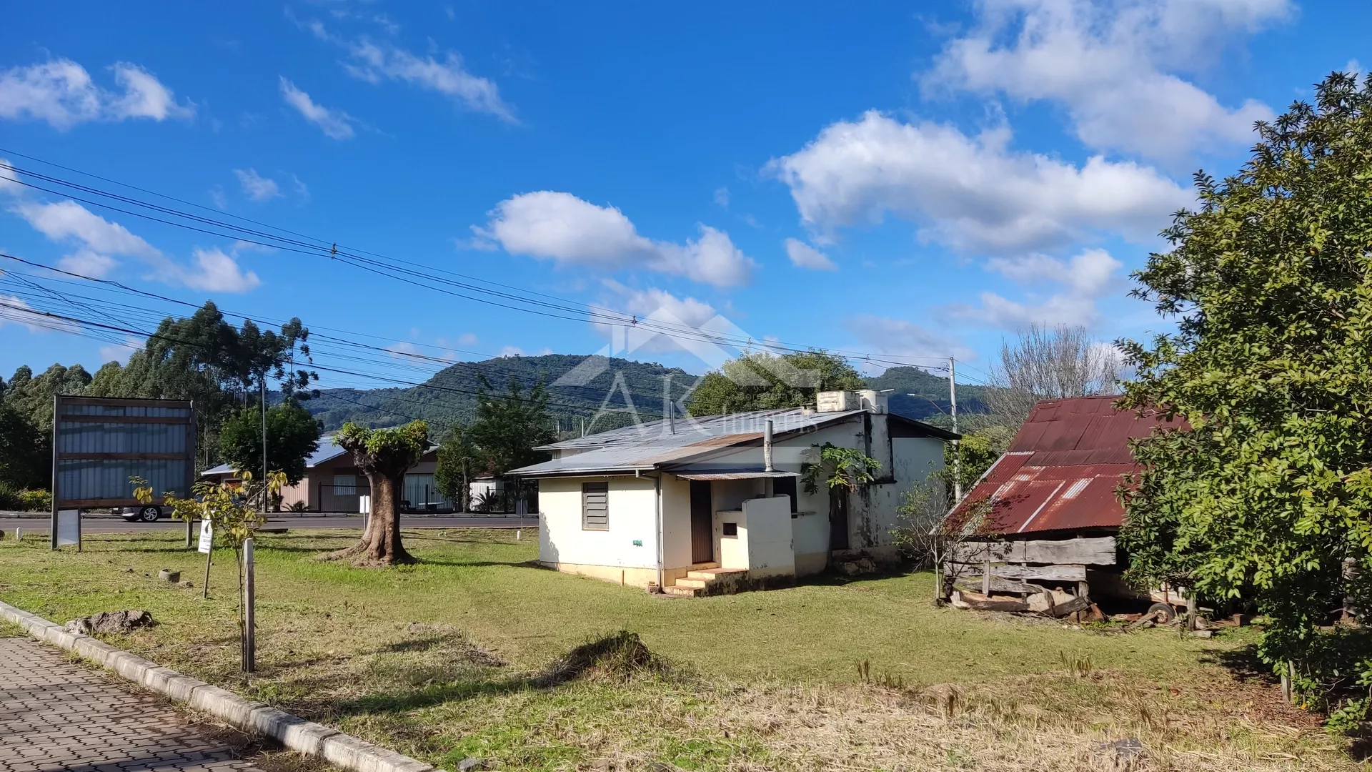 Terrenos urbanos, com excelente localização à venda em Presidente Lucena, na Serra Gaúcha