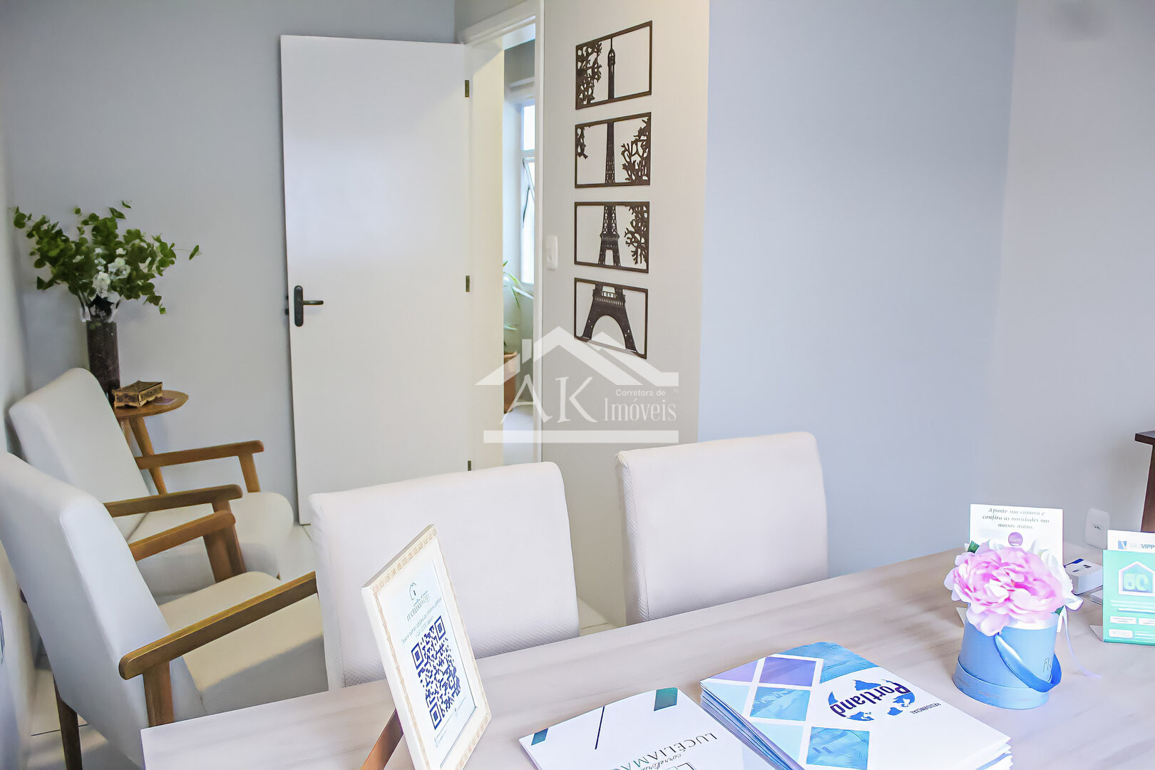 Sobrados novos com dois quartos em ótima localização à venda em Feliz-RS