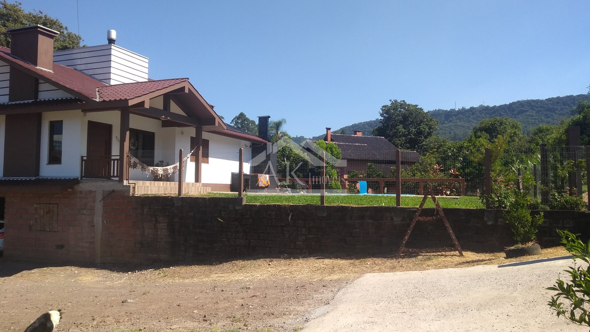 Imagens do imóveis Ampla casa com 3 quartos e piscina a venda em Picada Café na Serra Gaúcha