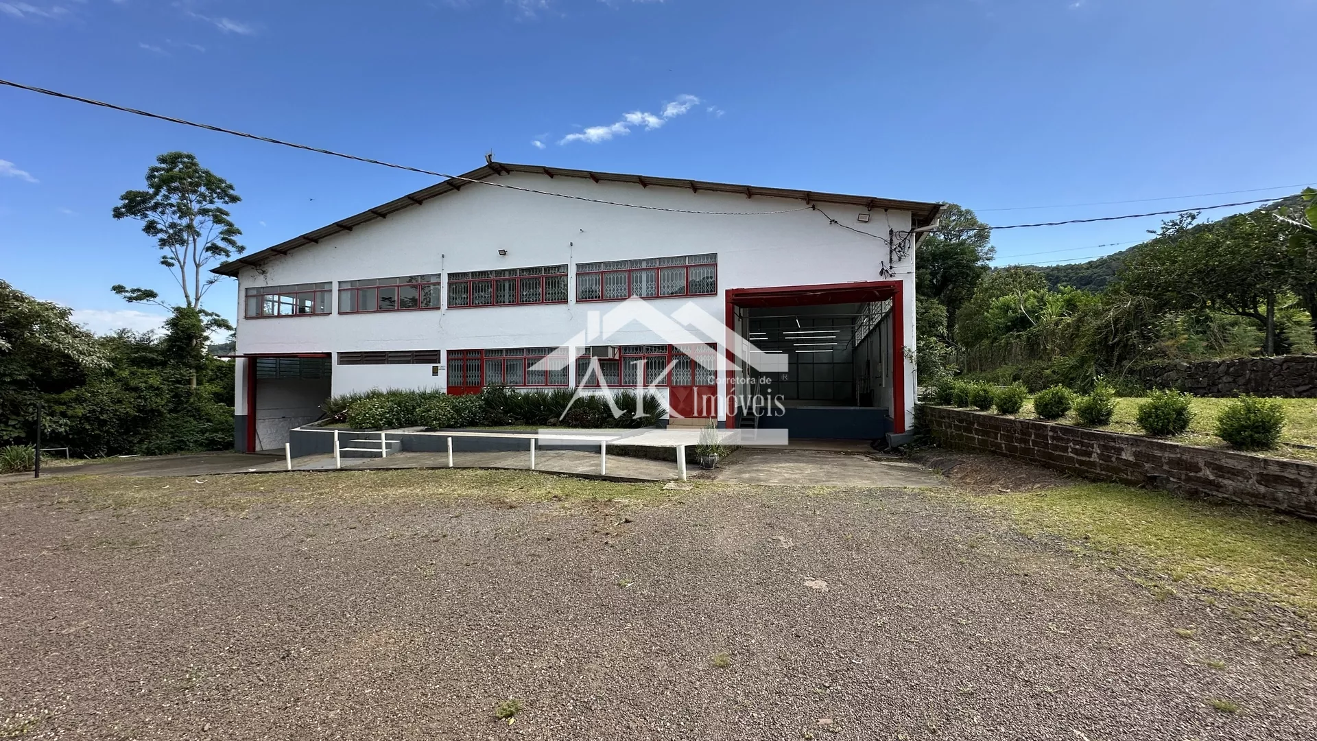 Amplo Prédio Industrial localizado na Picada São Paulo, Morro Reuter