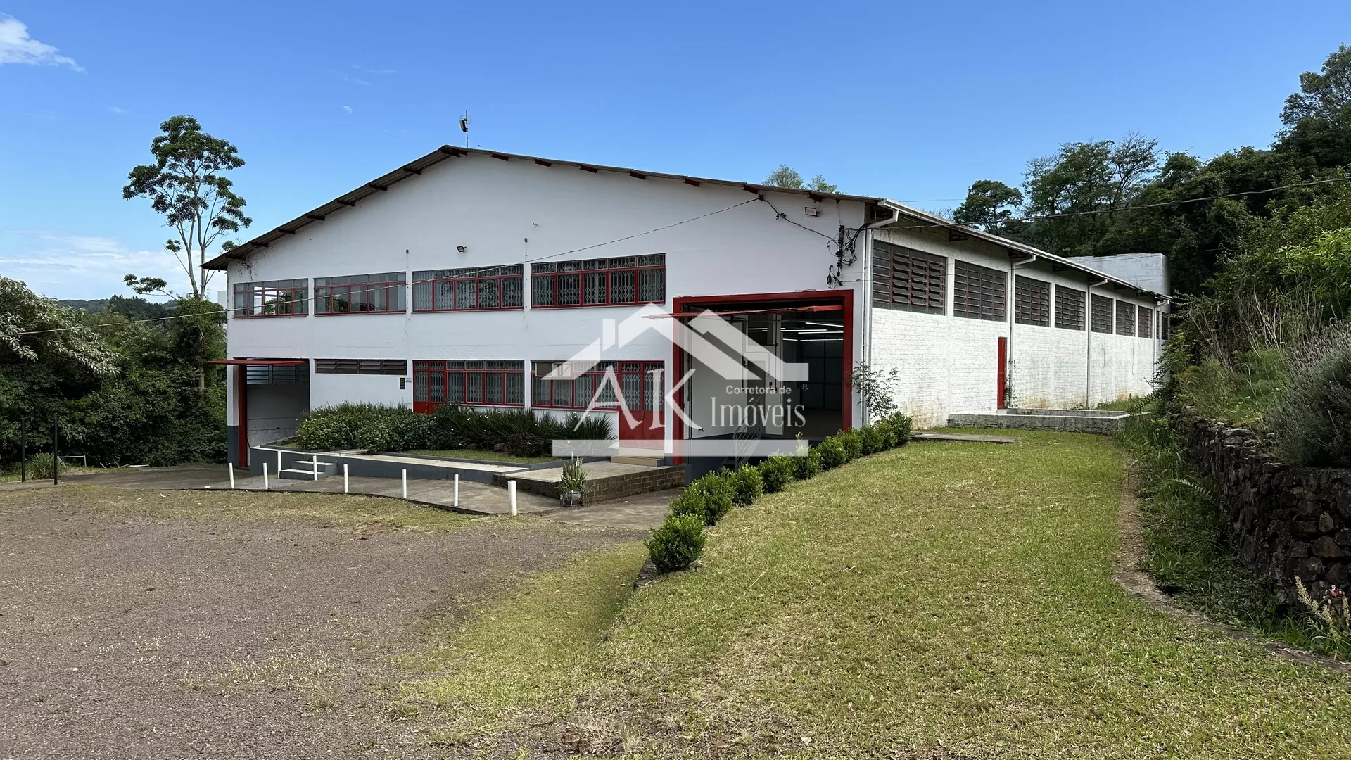 Amplo Prédio Industrial localizado na Picada São Paulo, Morro Reuter