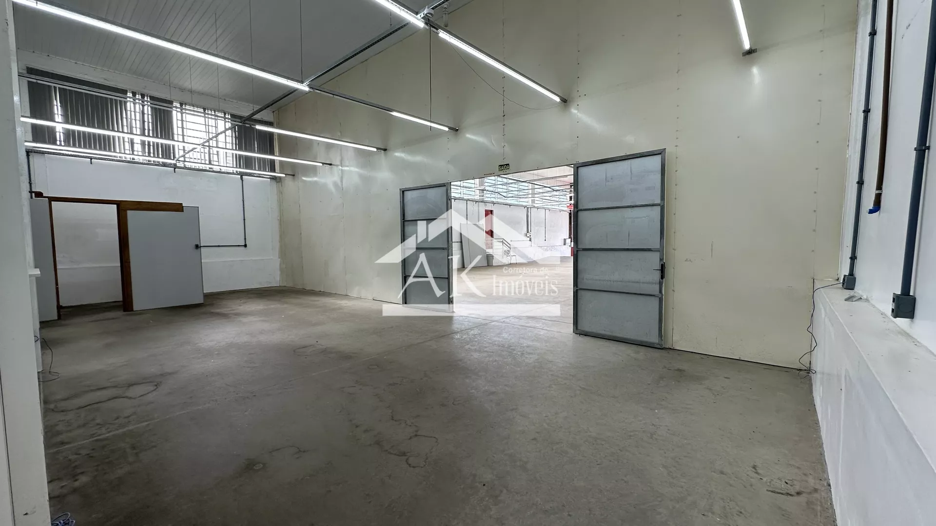 Amplo Prédio Industrial localizado na Picada São Paulo, Morro Reuter