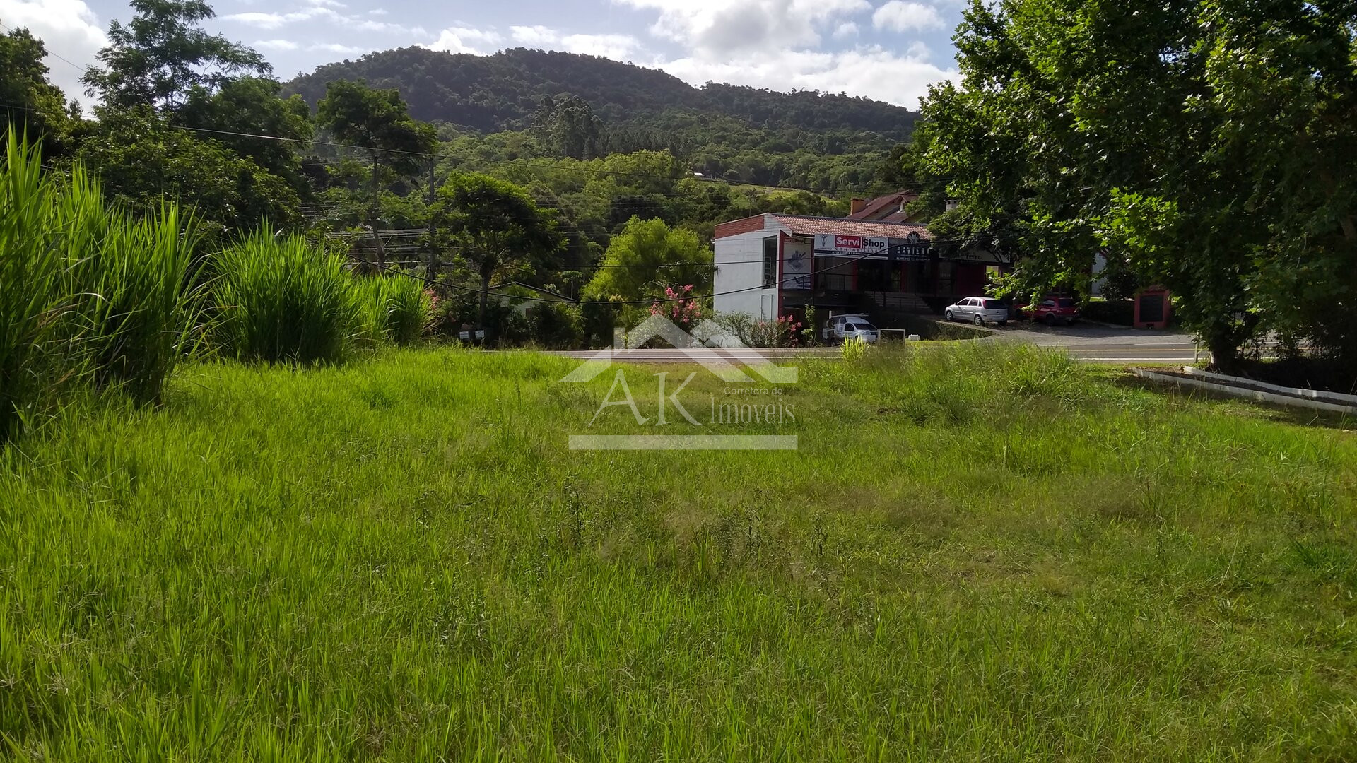 Terrenos planos com infraestrutura completa à venda em Picada Café na Serra Gaúcha