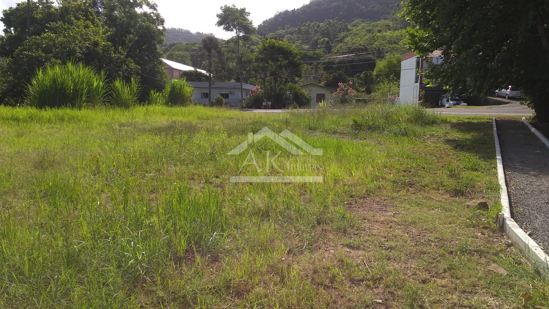 Terrenos planos com infraestrutura completa à venda em Picada Café na Serra Gaúcha