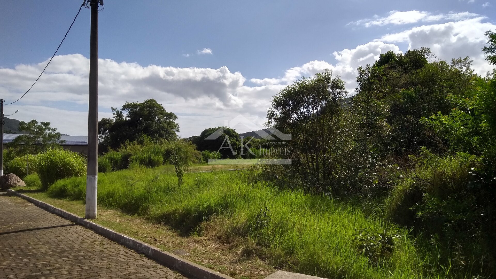 Terrenos planos com infraestrutura completa à venda em Picada Café na Serra Gaúcha