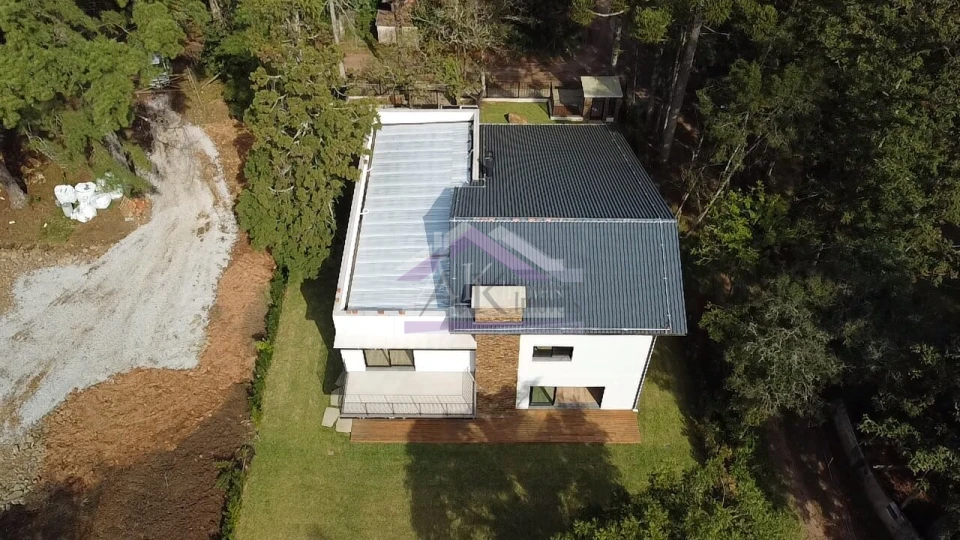 Magnífica casa de alto padrão a venda no centro de Nova Petrópolis, jardim da Serra Gaúcha