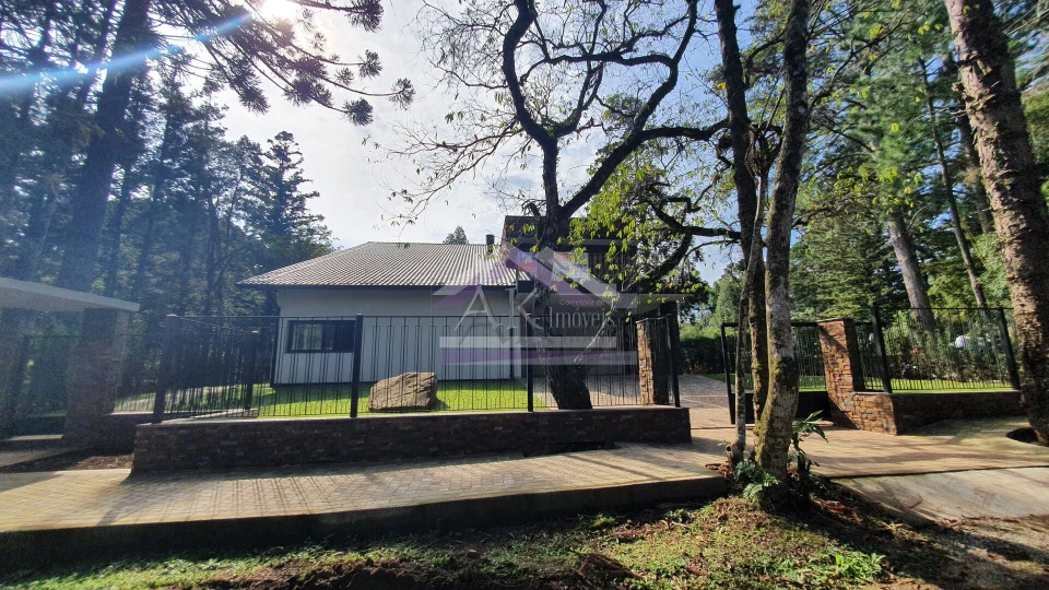 Magnífica casa de alto padrão a venda no centro de Nova Petrópolis, jardim da Serra Gaúcha