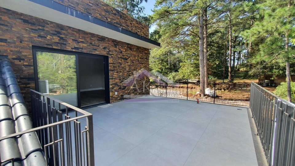 Magnífica casa de alto padrão a venda no centro de Nova Petrópolis, jardim da Serra Gaúcha