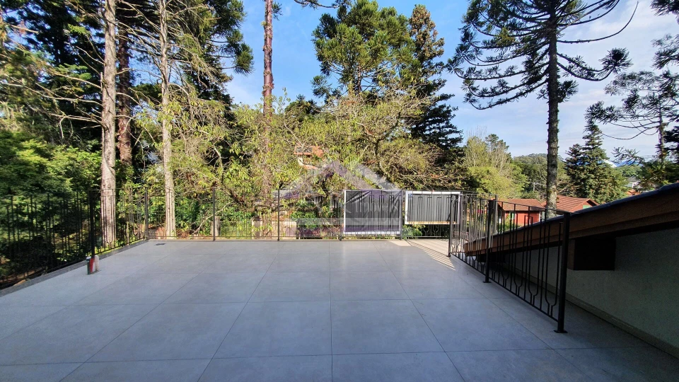 Magnífica casa de alto padrão a venda no centro de Nova Petrópolis, jardim da Serra Gaúcha