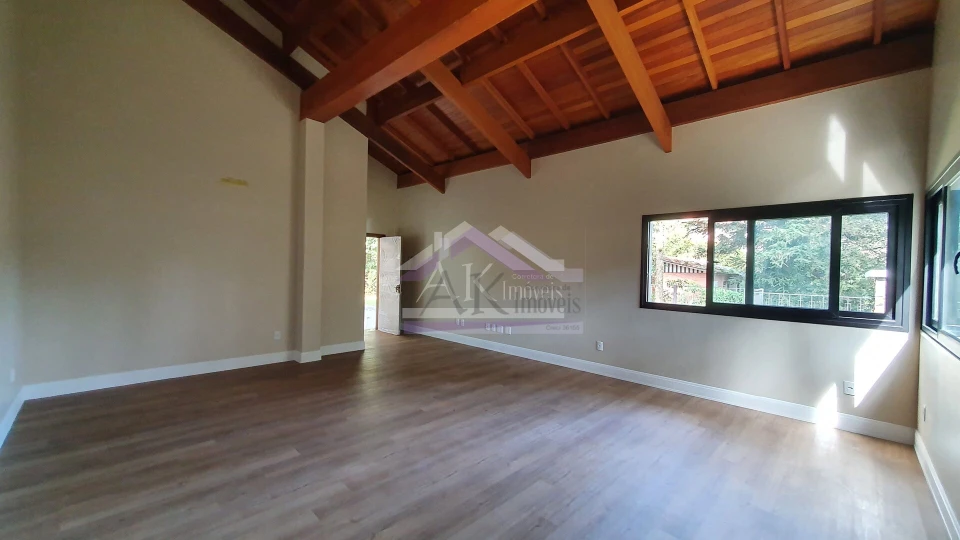 Magnífica casa de alto padrão a venda no centro de Nova Petrópolis, jardim da Serra Gaúcha