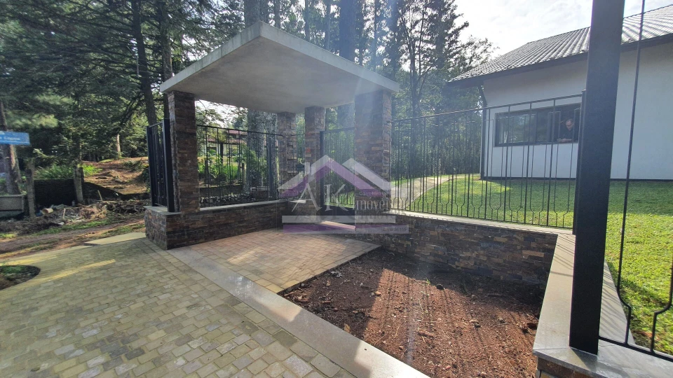 Magnífica casa de alto padrão a venda no centro de Nova Petrópolis, jardim da Serra Gaúcha