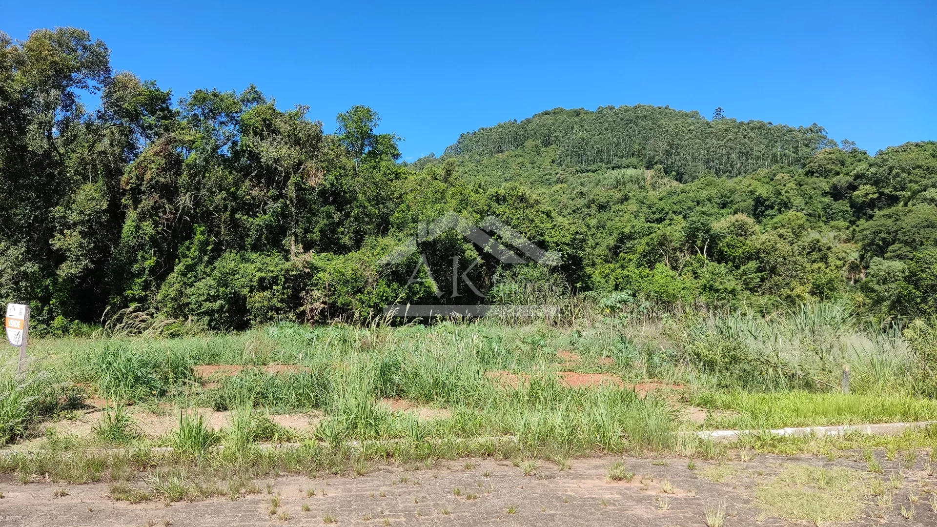 Excelente terreno à venda no Centro, em Picada Café, na Serra Gaúcha