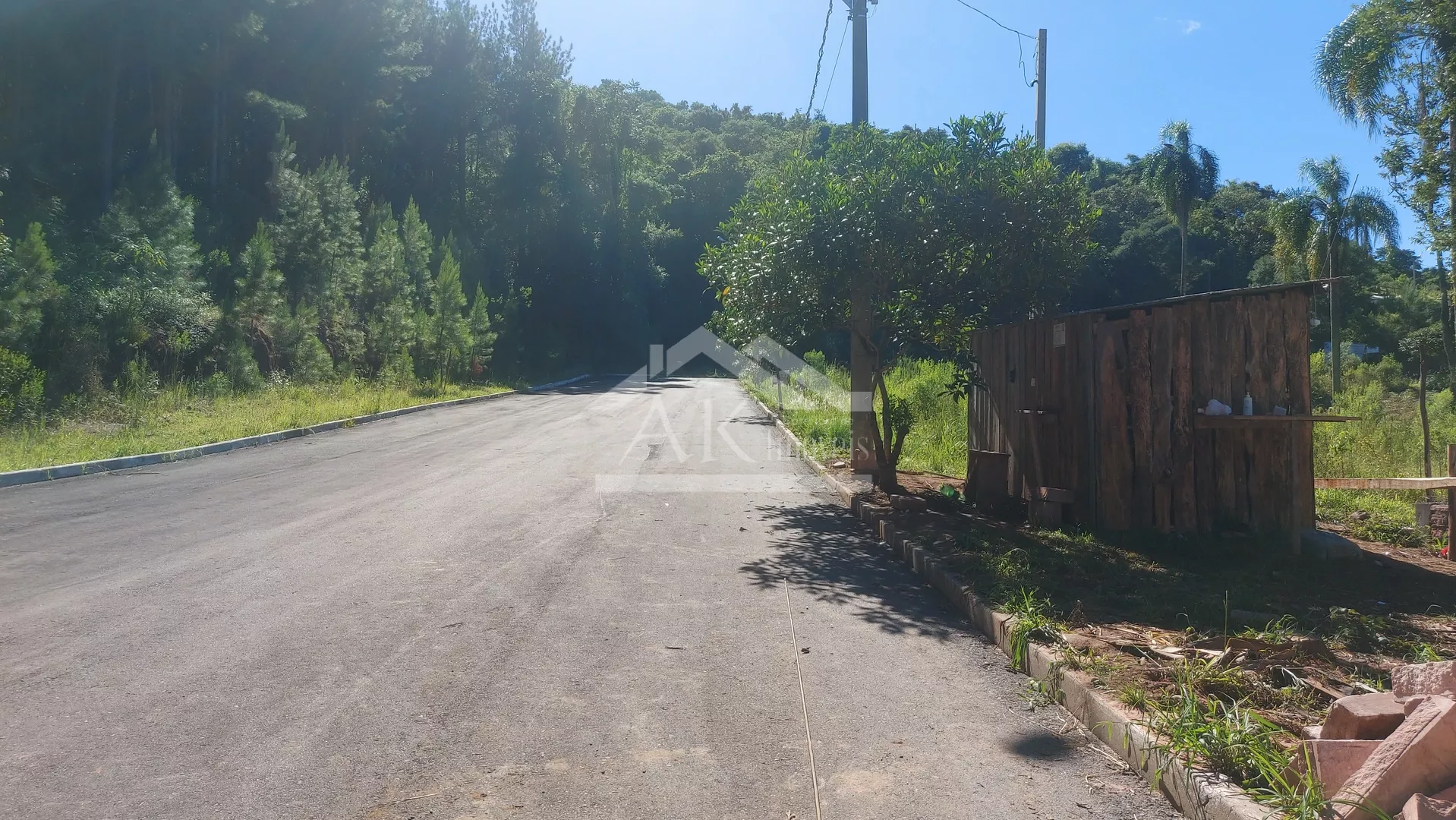Terreno à venda no Centro de Picada Café, na Serra Gaúcha.