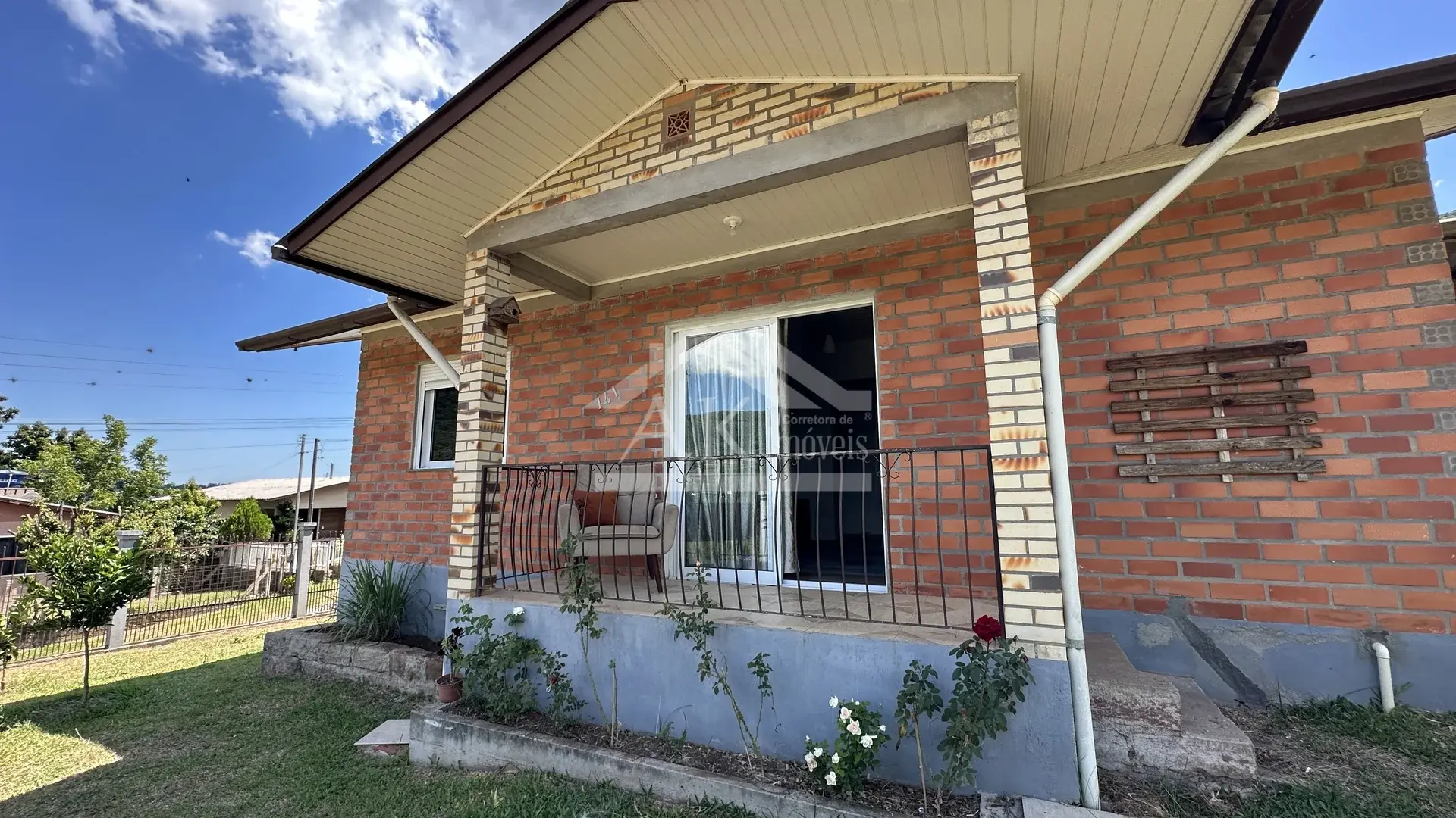 Casa de esquina à venda em Picada Café na Serra Gaúcha