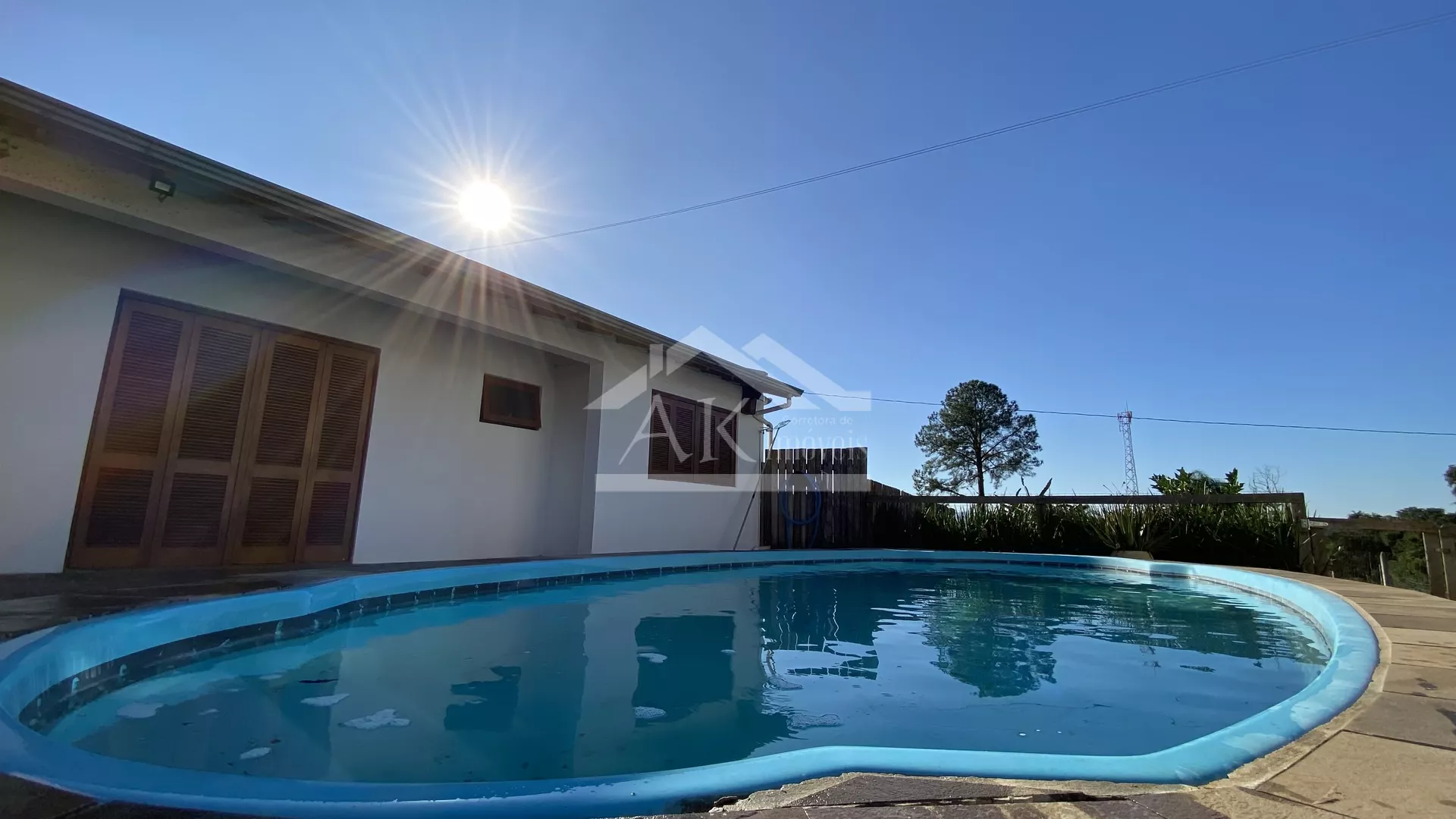 Residência excepcional com 04 quartos e piscina à venda em Ivoti