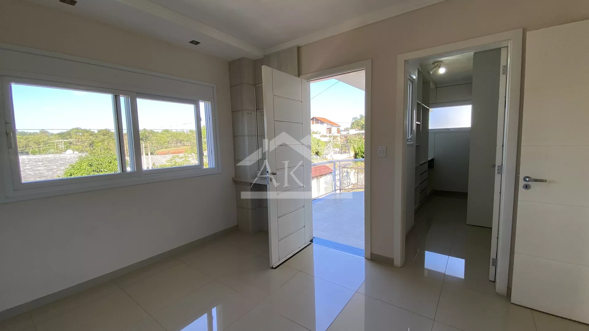 Residência excepcional com 04 quartos e piscina à venda em Ivoti