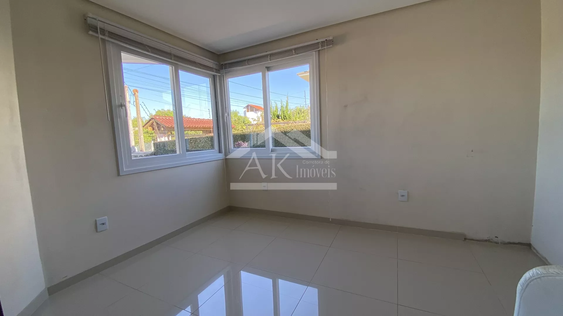 Residência excepcional com 04 quartos e piscina à venda em Ivoti