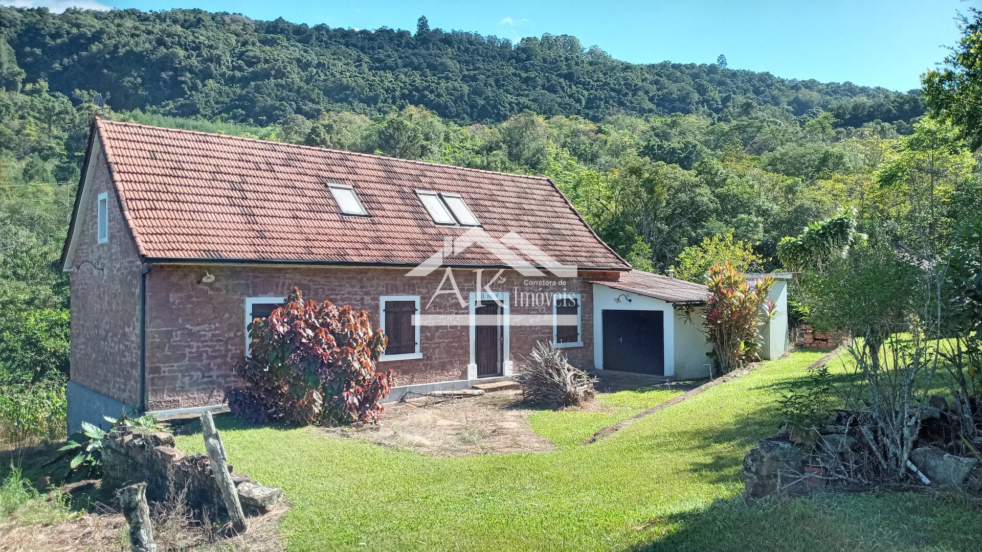 Sítio com casa centenária e riacho a venda em Linha Nova na Serra Gaúcha