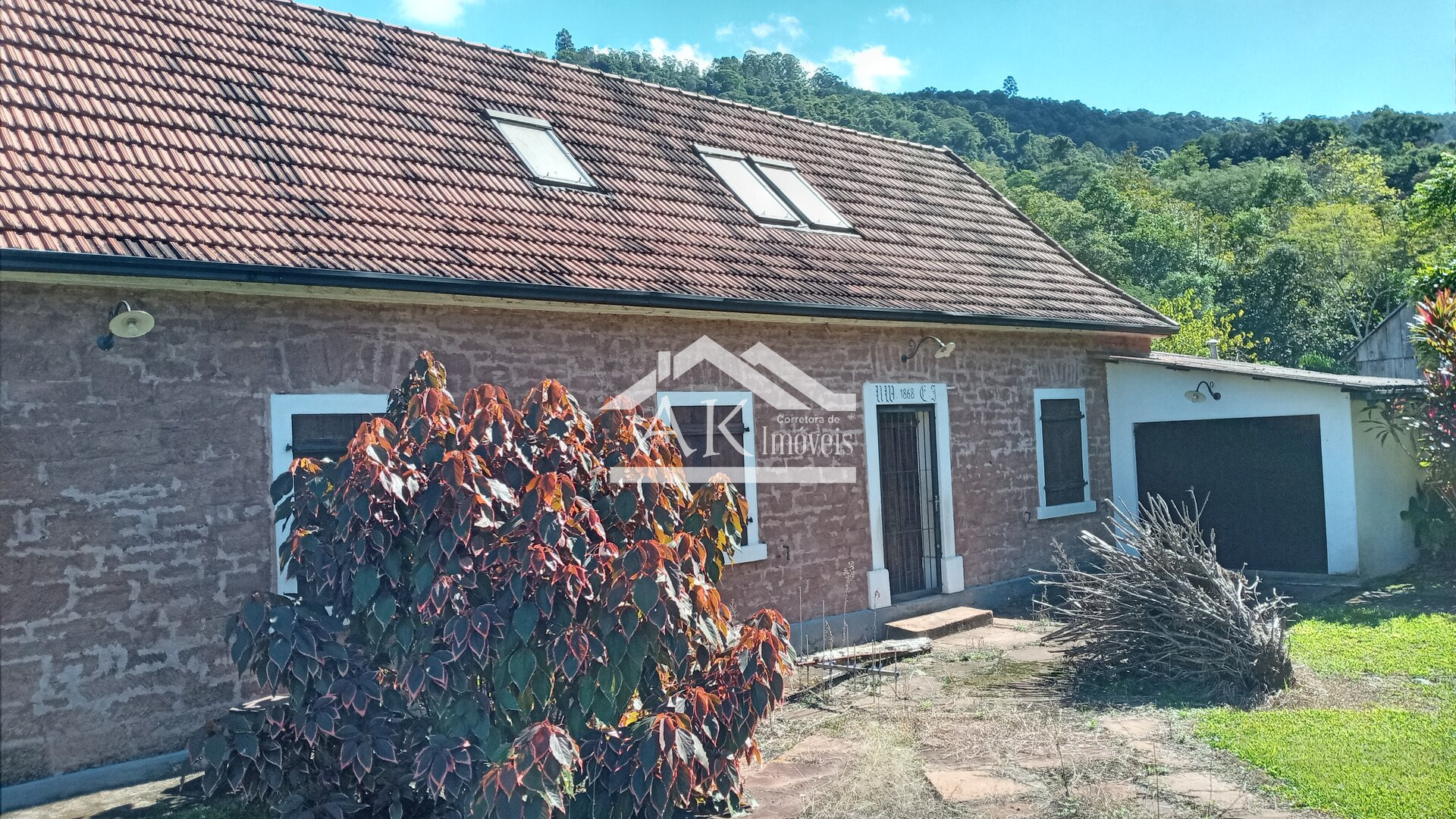 Imagens do imóveis Sítio com casa centenária e riacho a venda em Linha Nova na Serra Gaúcha