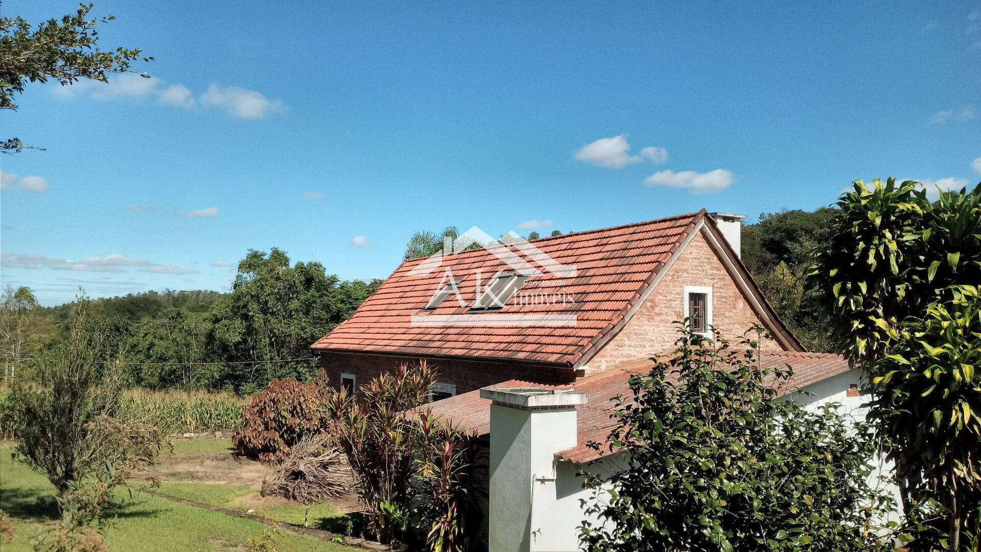 Imagens do imóveis Sítio com casa centenária e riacho a venda em Linha Nova na Serra Gaúcha