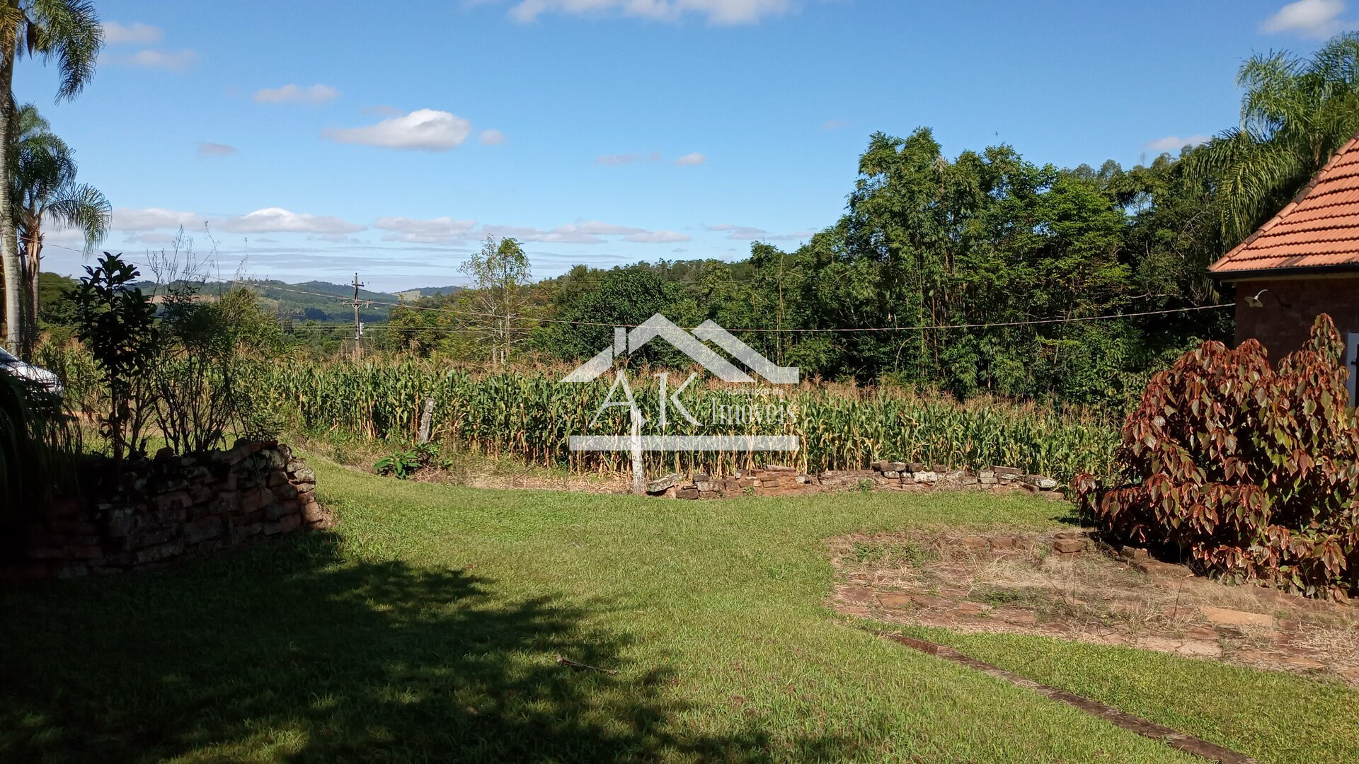 Imagens do imóveis Sítio com casa centenária e riacho a venda em Linha Nova na Serra Gaúcha