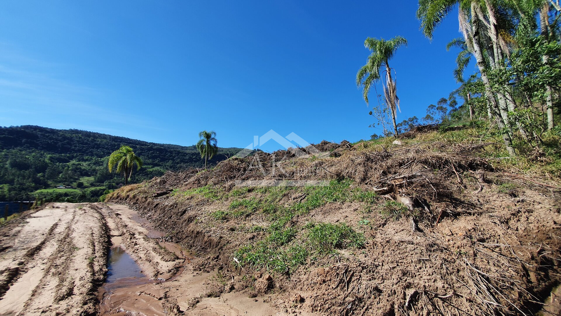 Área de terras com linda vista à venda em Picada Café, na Serra Gaúcha