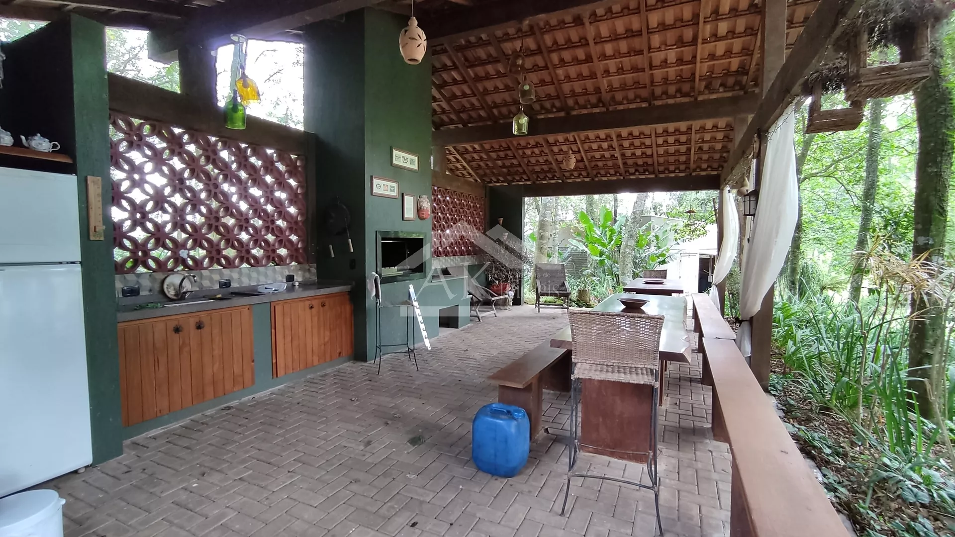 Sítio de cinema, com açudes e vista, à venda em Morro Reuter-RS