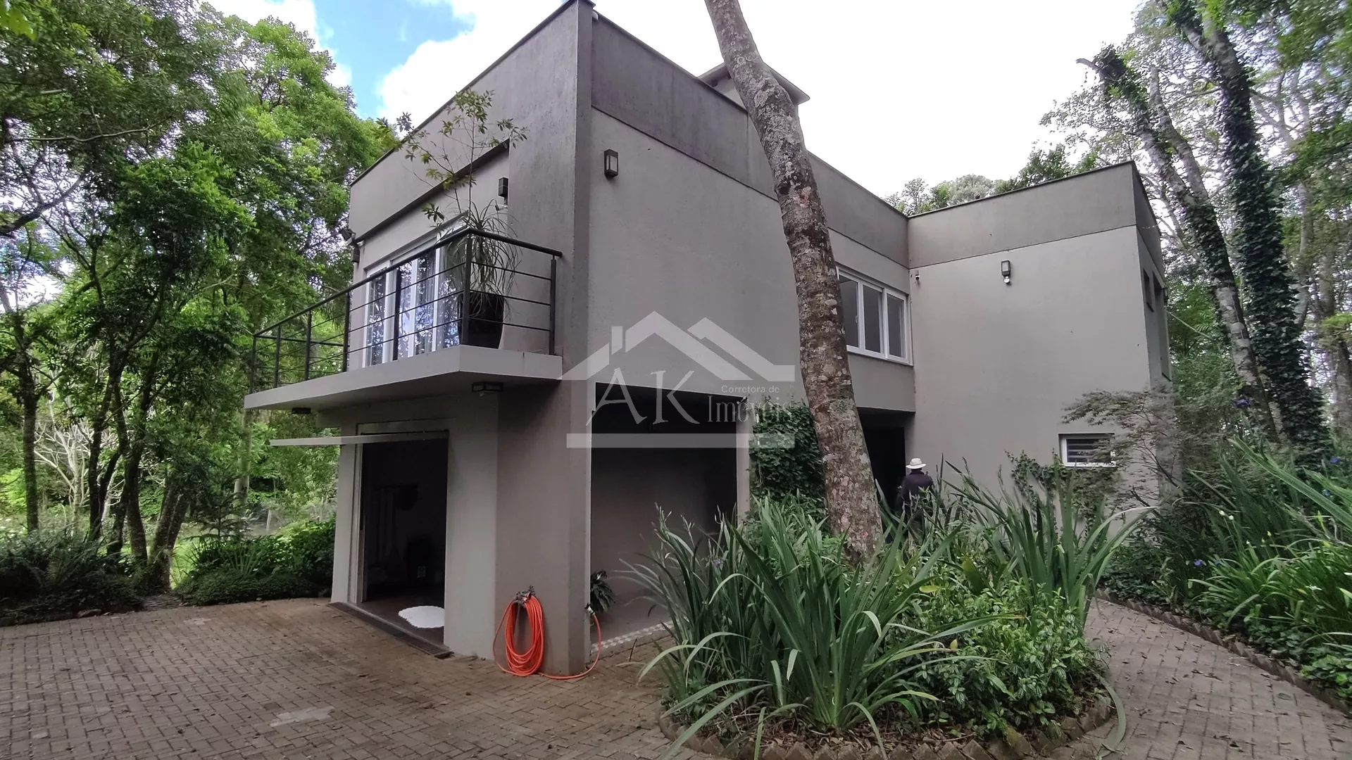 Sítio de cinema, com açudes e vista, à venda em Morro Reuter-RS